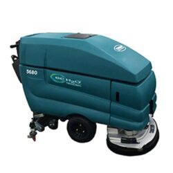 tennant-5680-new-battery-scrubber-dryer