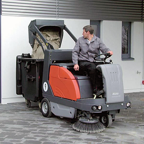 Ride-On Suction Sweeper Ride-On Suction Sweeper