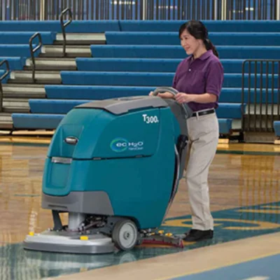 Tennant T300 Battery Scrubber Dryer, Cork Floor