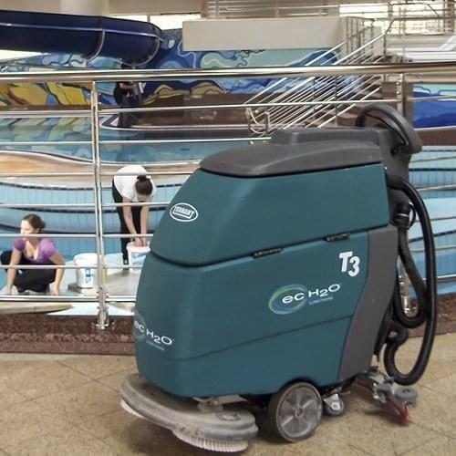 Tennant T3 Battery Scrubber Dryer Swimming Pool Side Floor Scrubber