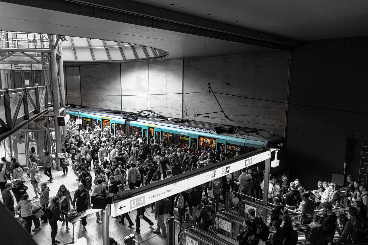 Crowd, Busy, High Foot Traffic, Train Station